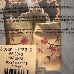 Robeez Kids Slippers with Pink Floral Design 18-24month size